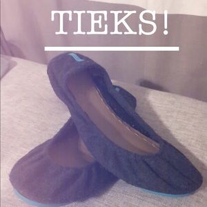 Grey Tieks! Great condition, Size 9
